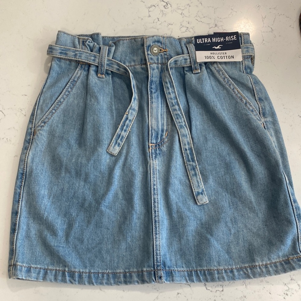 Hollister Ultra High Rise Skirt